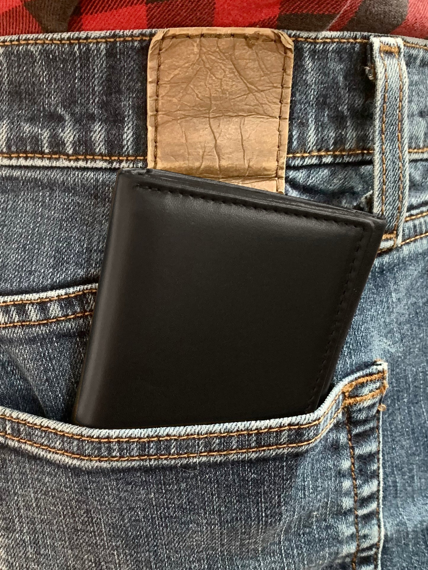 Heritage Classic RFID Tri-Fold Leather Wallet
