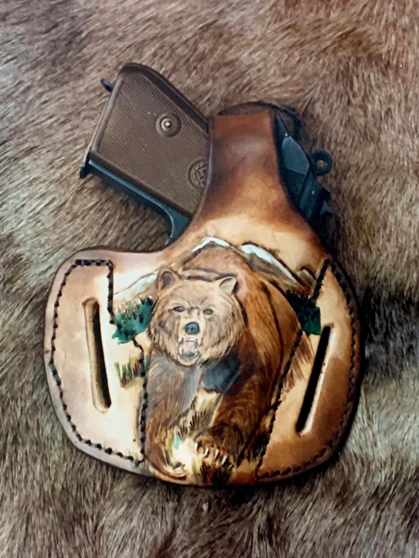 Custom Leather Holsters & Gun Belts